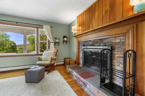 15 Hillcrest Drive Lebanon NH 03766