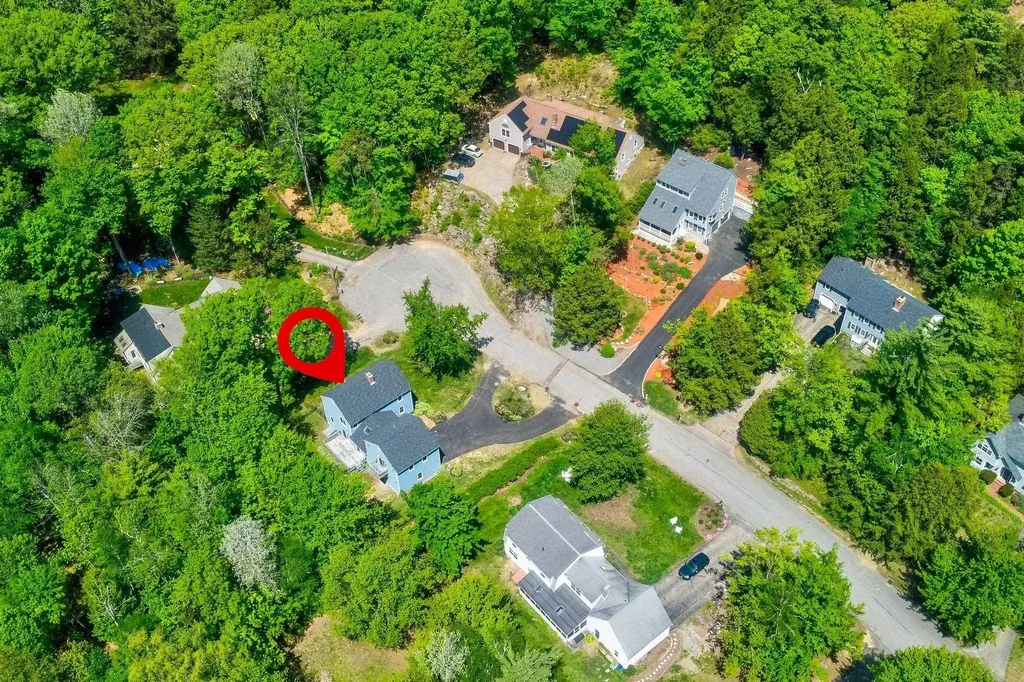 58 Penny Lane Laconia NH 03246