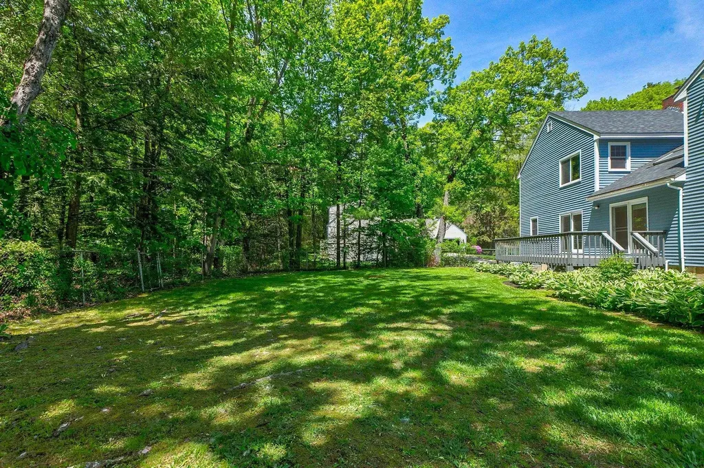 58 Penny Lane Laconia NH 03246