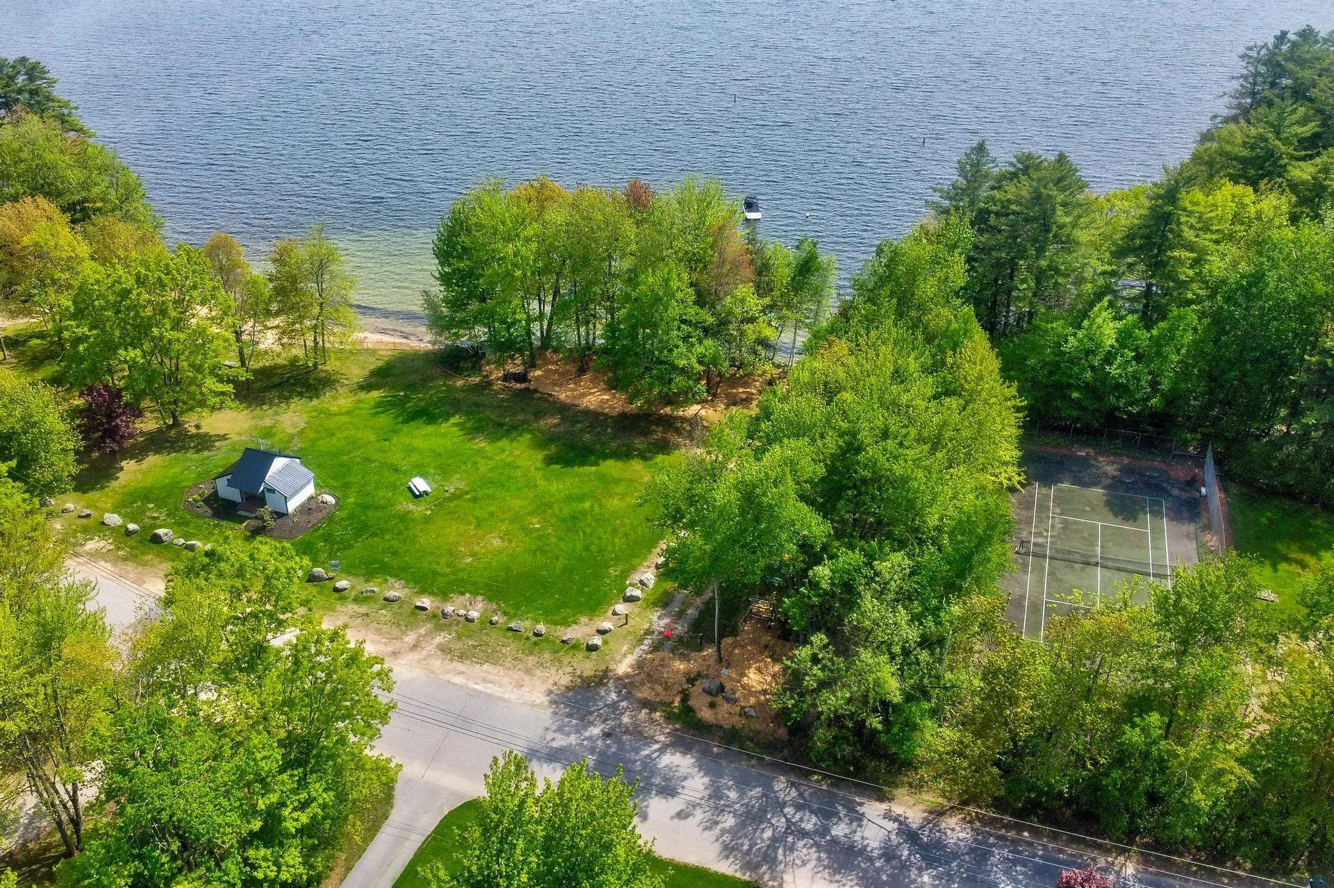 58 Penny Lane Laconia NH 03246