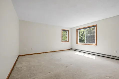 58 Penny Lane Laconia NH 03246
