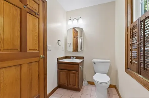 58 Penny Lane Laconia NH 03246
