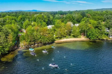 58 Penny Lane Laconia NH 03246