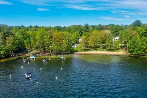 58 Penny Lane Laconia NH 03246