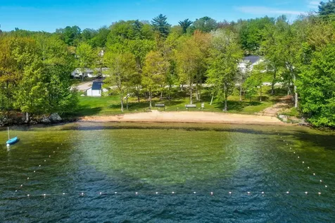 58 Penny Lane Laconia NH 03246