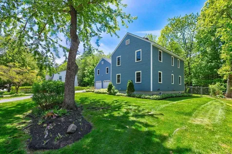 58 Penny Lane Laconia NH 03246