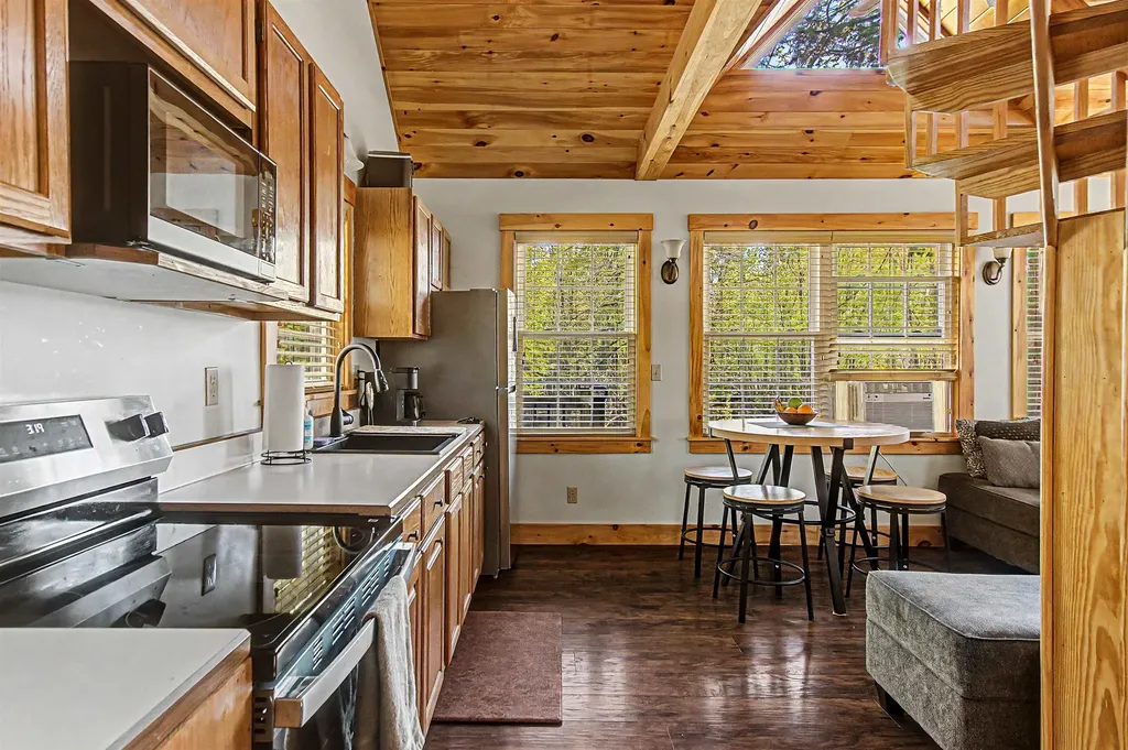 11 Hojaboom Road St. Albans Town VT 05478