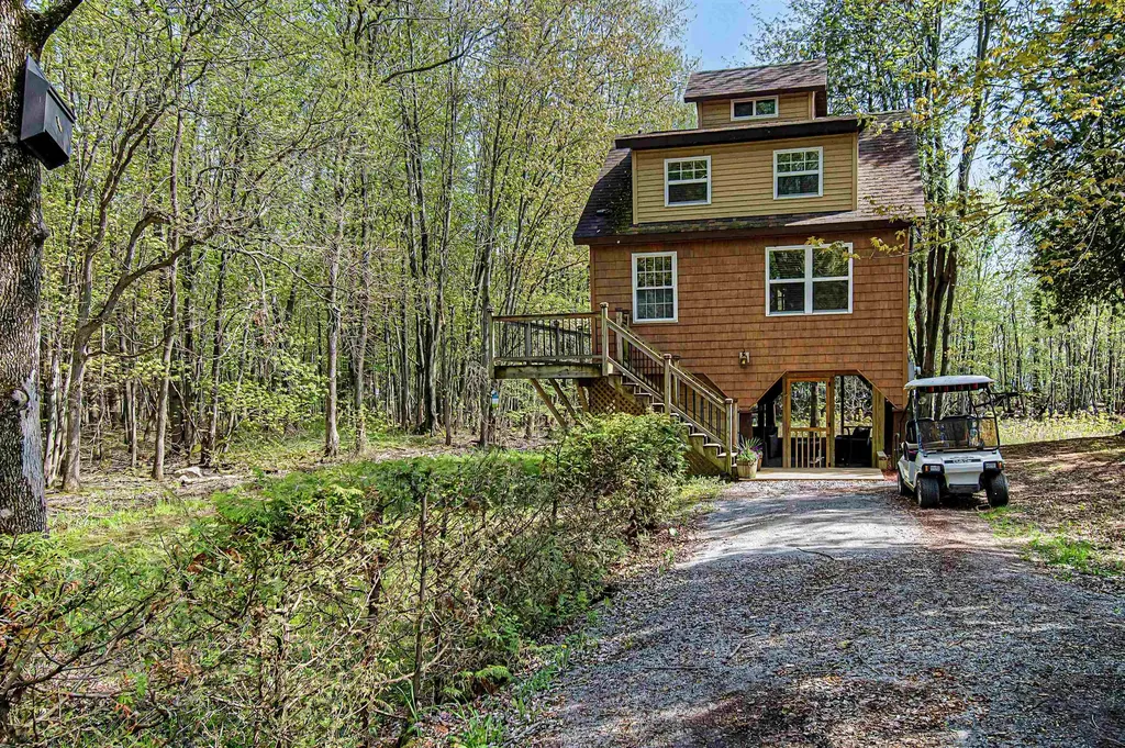 11 Hojaboom Road St. Albans Town VT 05478
