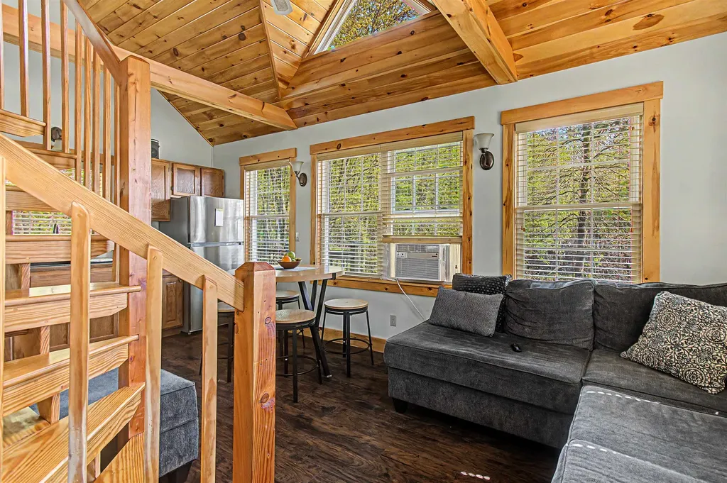 11 Hojaboom Road St. Albans Town VT 05478