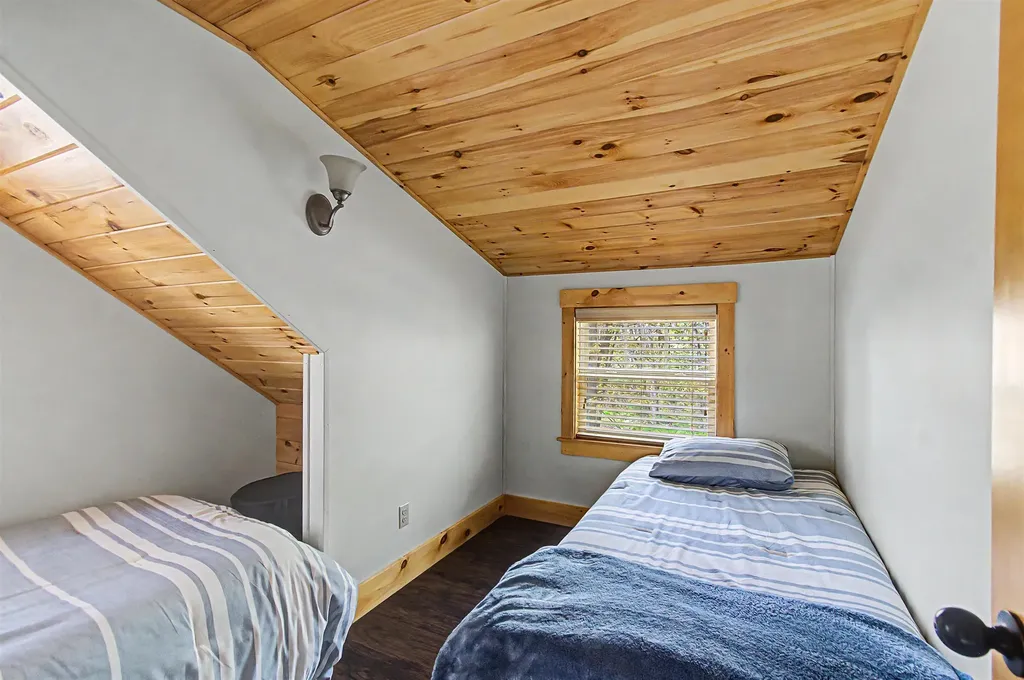 11 Hojaboom Road St. Albans Town VT 05478