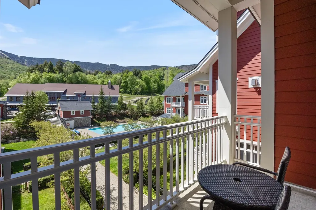 102 Forest Drive Warren VT 05674