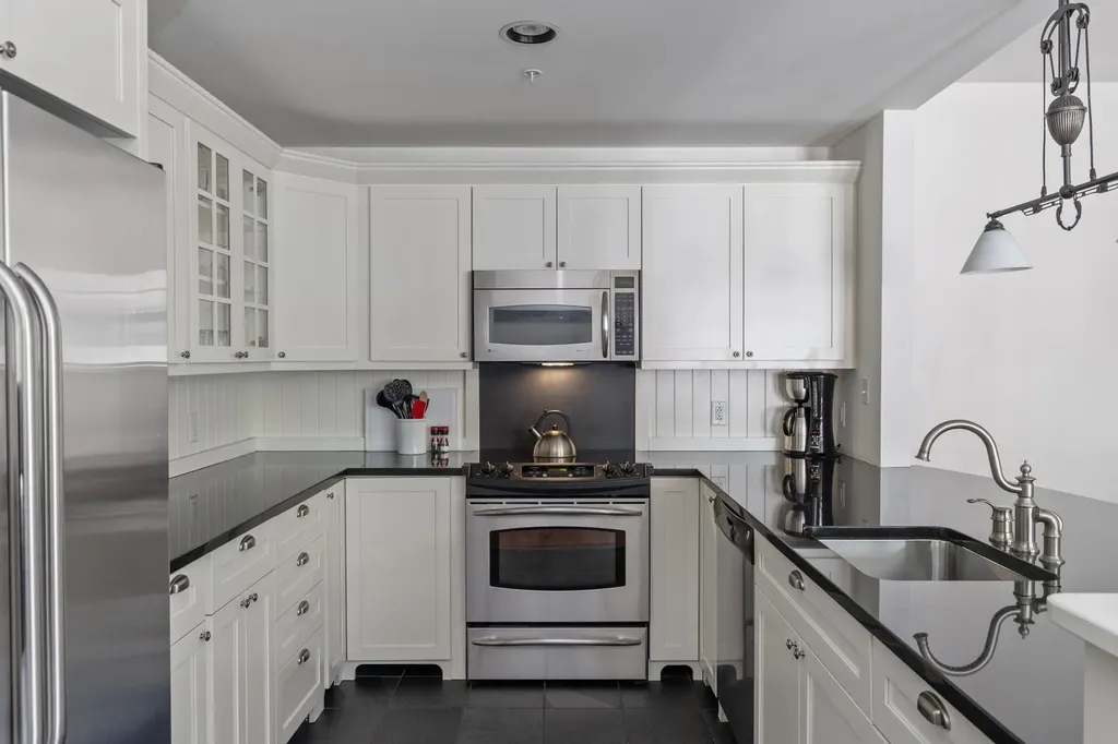 102 Forest Drive Warren VT 05674