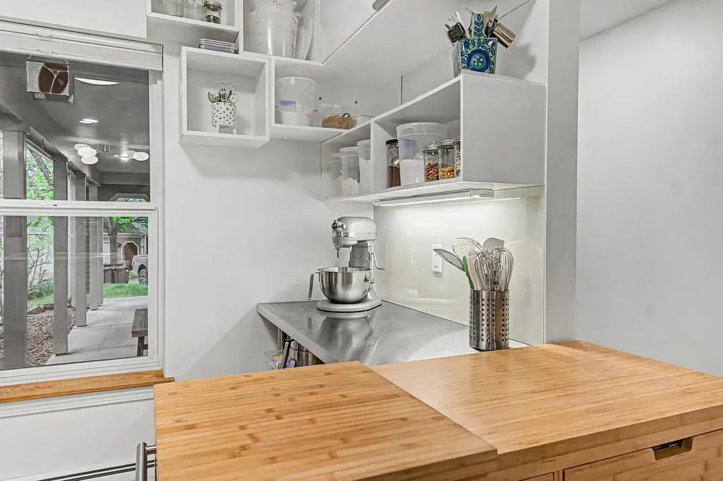 306 Redrock Drive Burlington VT 05401