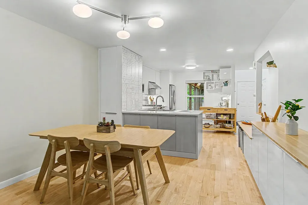 306 Redrock Drive Burlington VT 05401