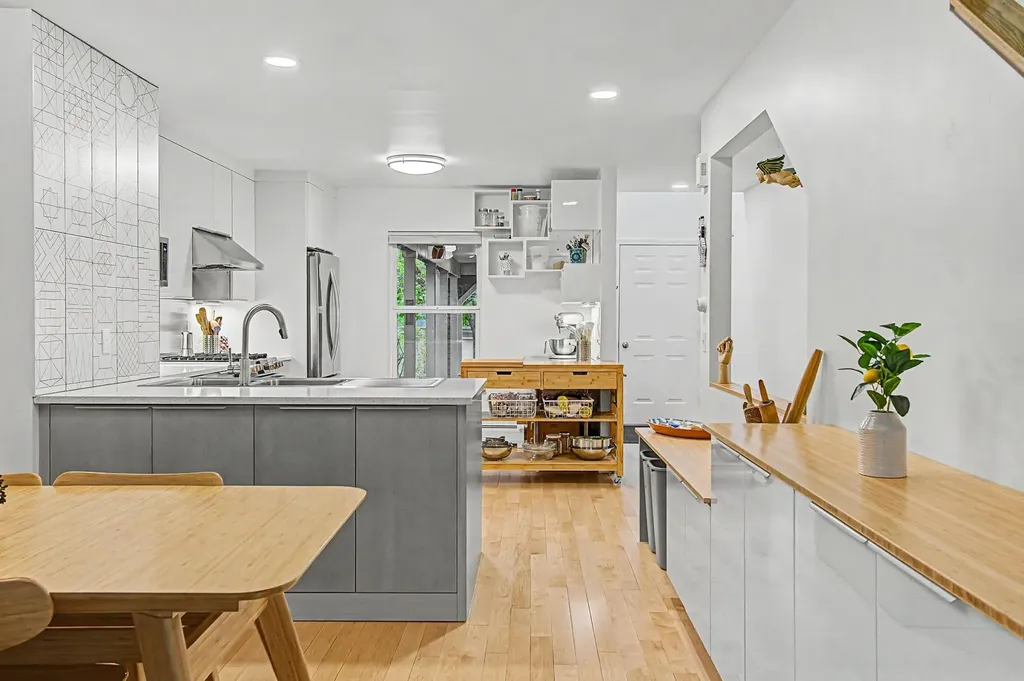 306 Redrock Drive Burlington VT 05401