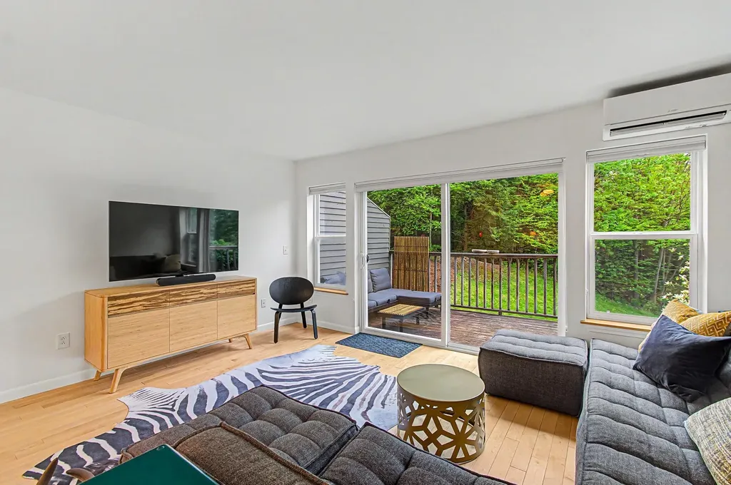 306 Redrock Drive Burlington VT 05401