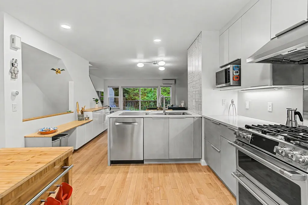306 Redrock Drive Burlington VT 05401