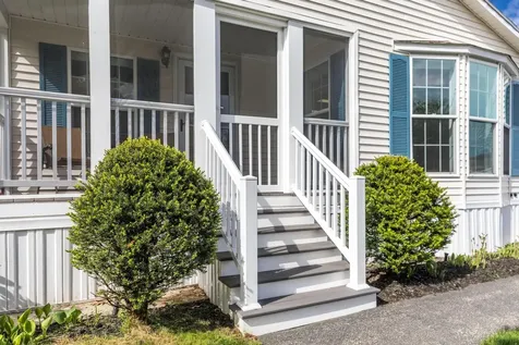 27 Watercress Drive Rochester NH 03868