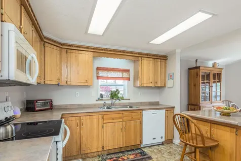 27 Watercress Drive Rochester NH 03868