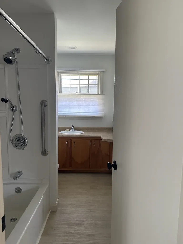 38 Parkside Road New London NH 03257