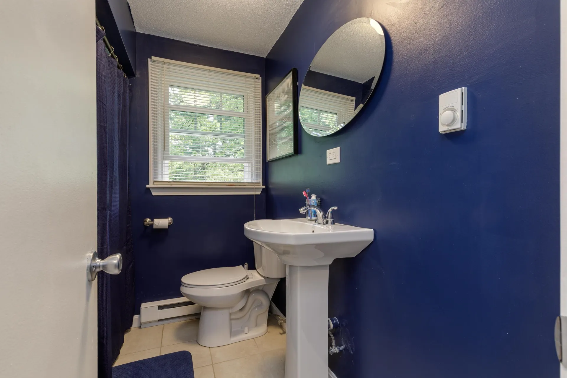 8 Midridge Circle Londonderry NH 03053