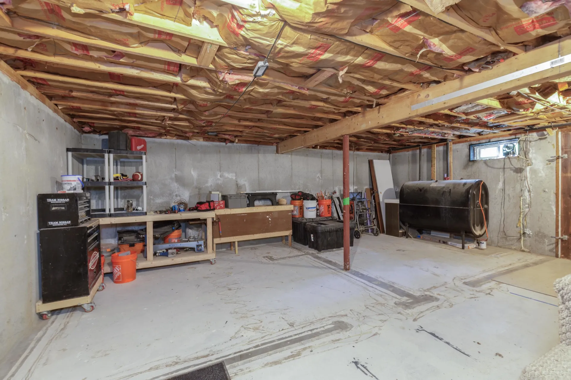 8 Midridge Circle Londonderry NH 03053