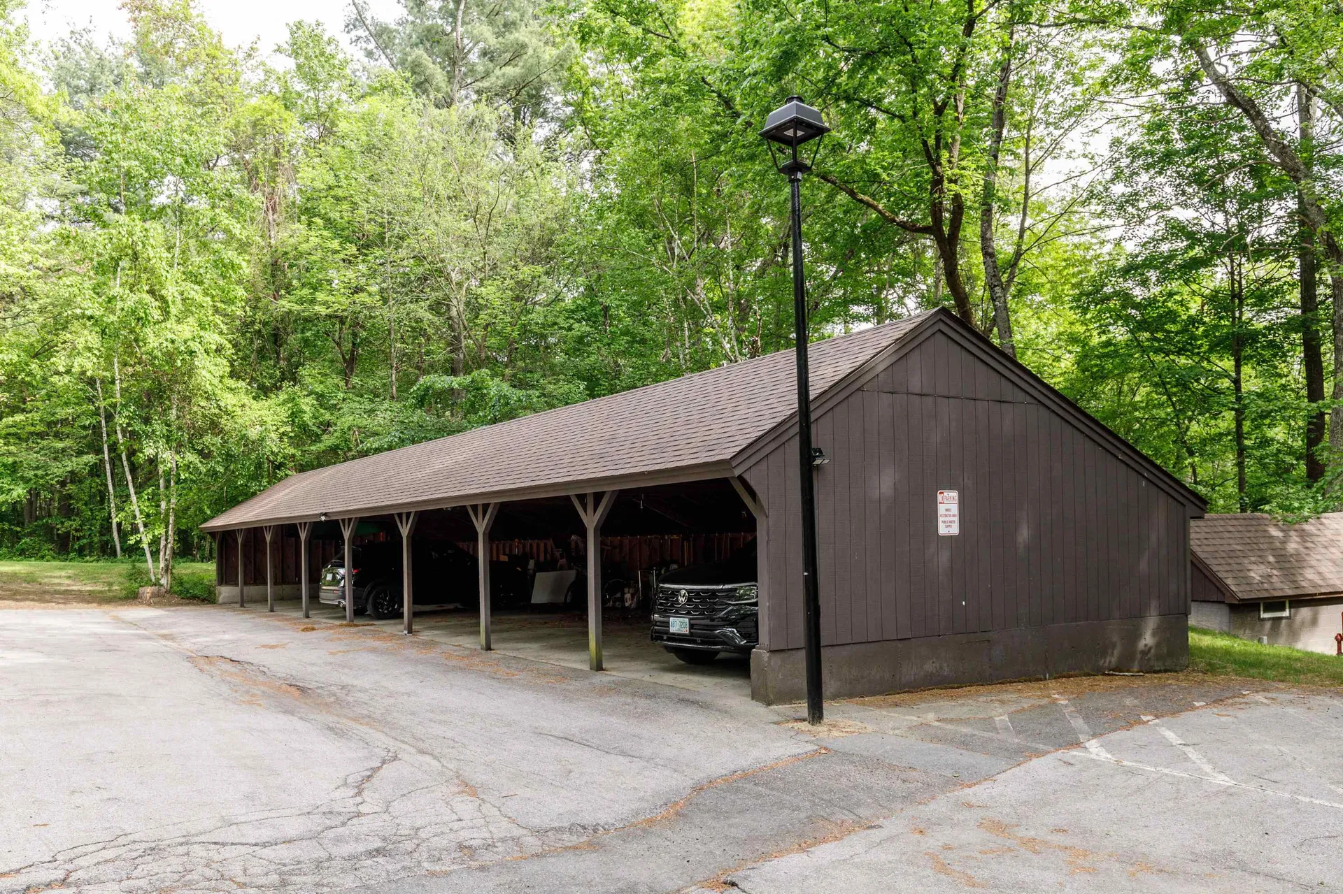 8 Midridge Circle Londonderry NH 03053
