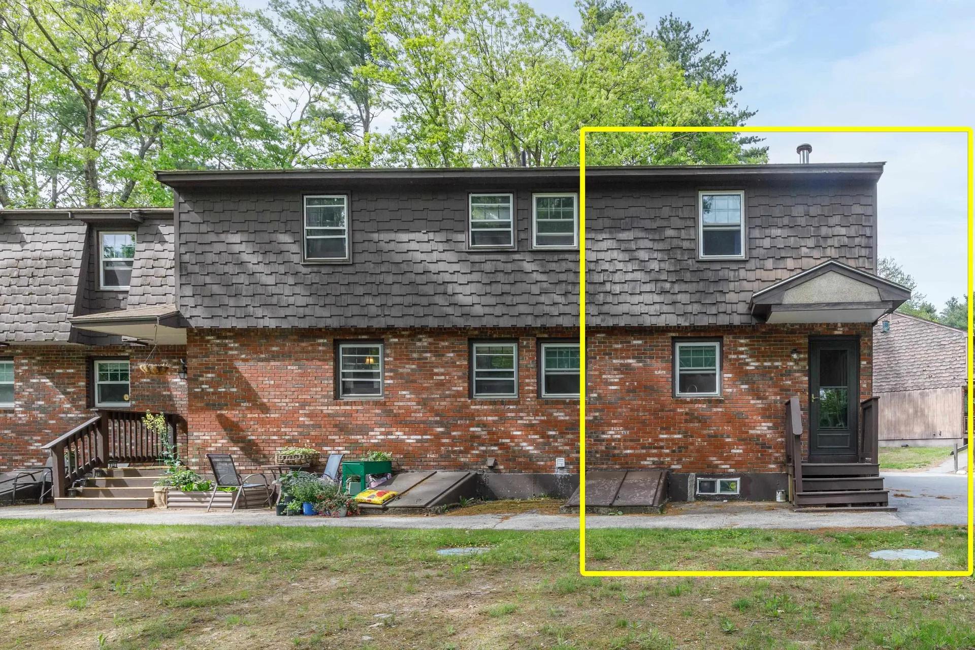 8 Midridge Circle Londonderry NH 03053