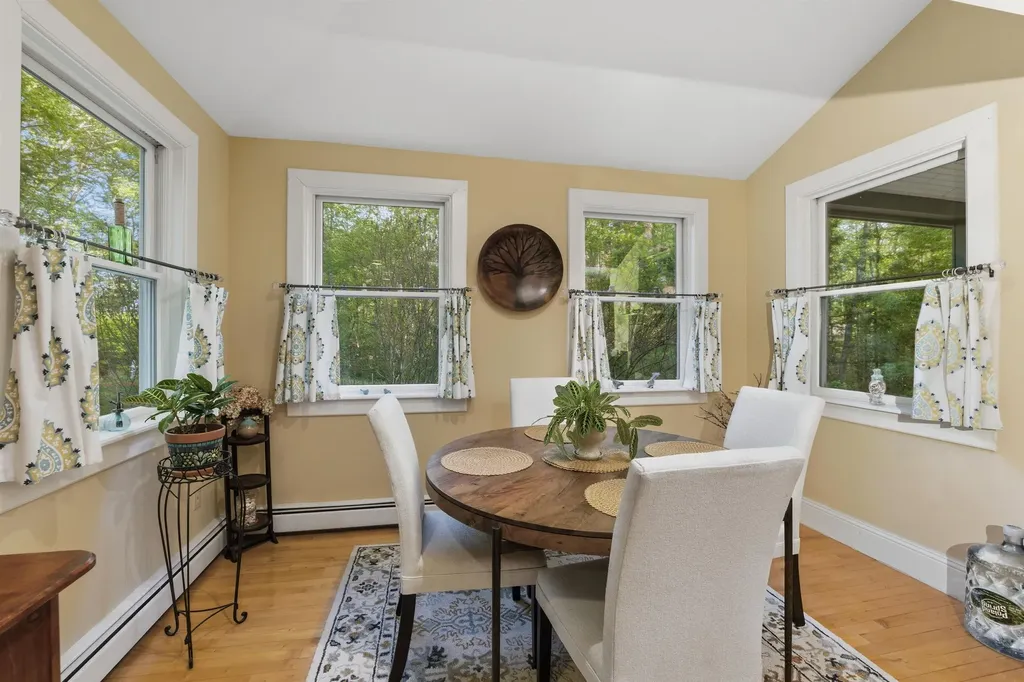 9 Highland Ridge Road Barrington NH 03825