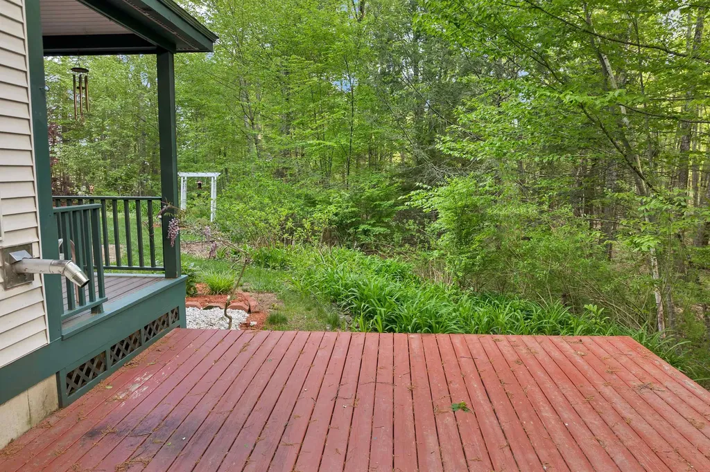 9 Highland Ridge Road Barrington NH 03825