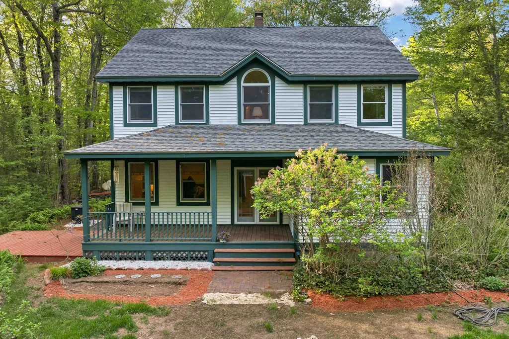9 Highland Ridge Road Barrington NH 03825