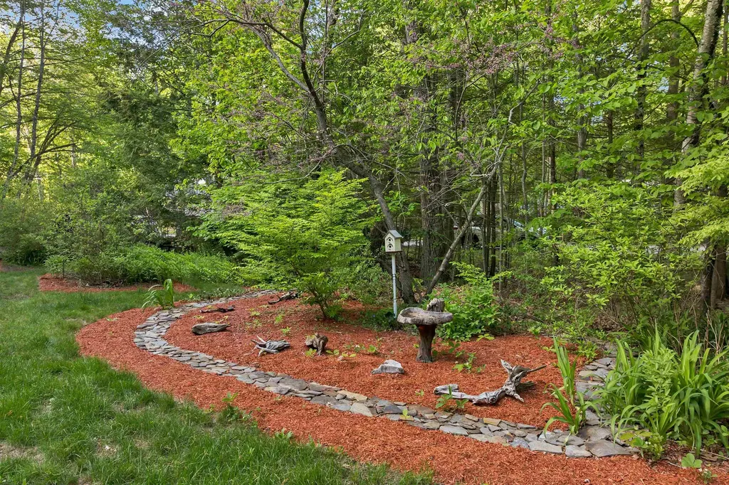 9 Highland Ridge Road Barrington NH 03825