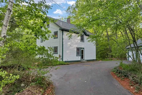 9 Highland Ridge Road Barrington NH 03825