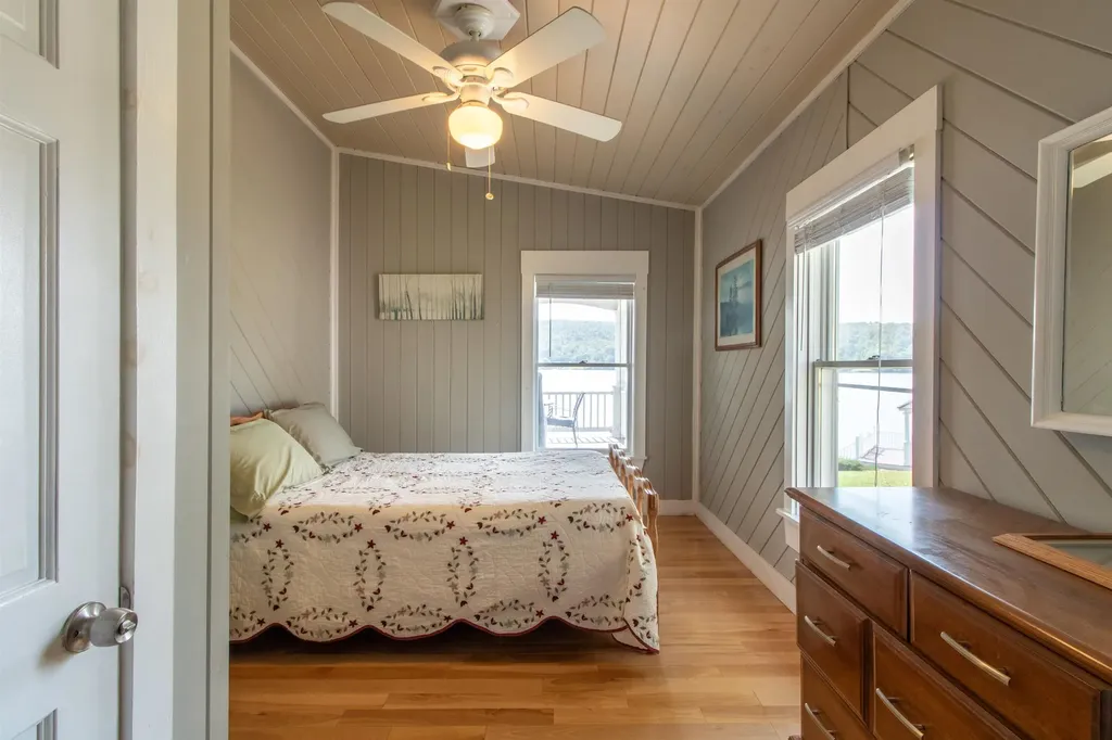 1661 Pageant Park Road Barton VT 05822