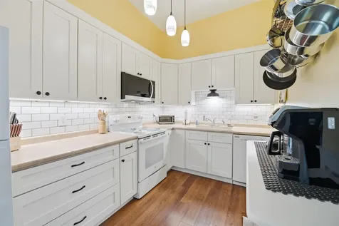 15 Mount Saint Mary's Way Hooksett NH 03106