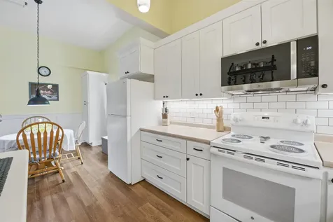 15 Mount Saint Mary's Way Hooksett NH 03106