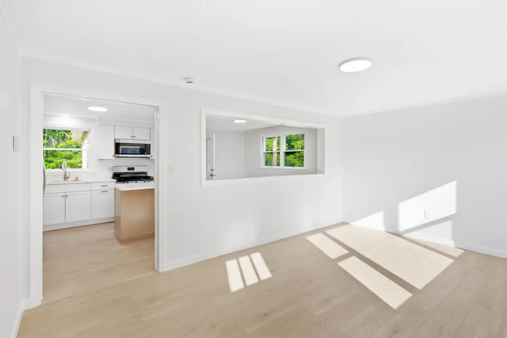 34 Hollings Drive Webster NH 03303