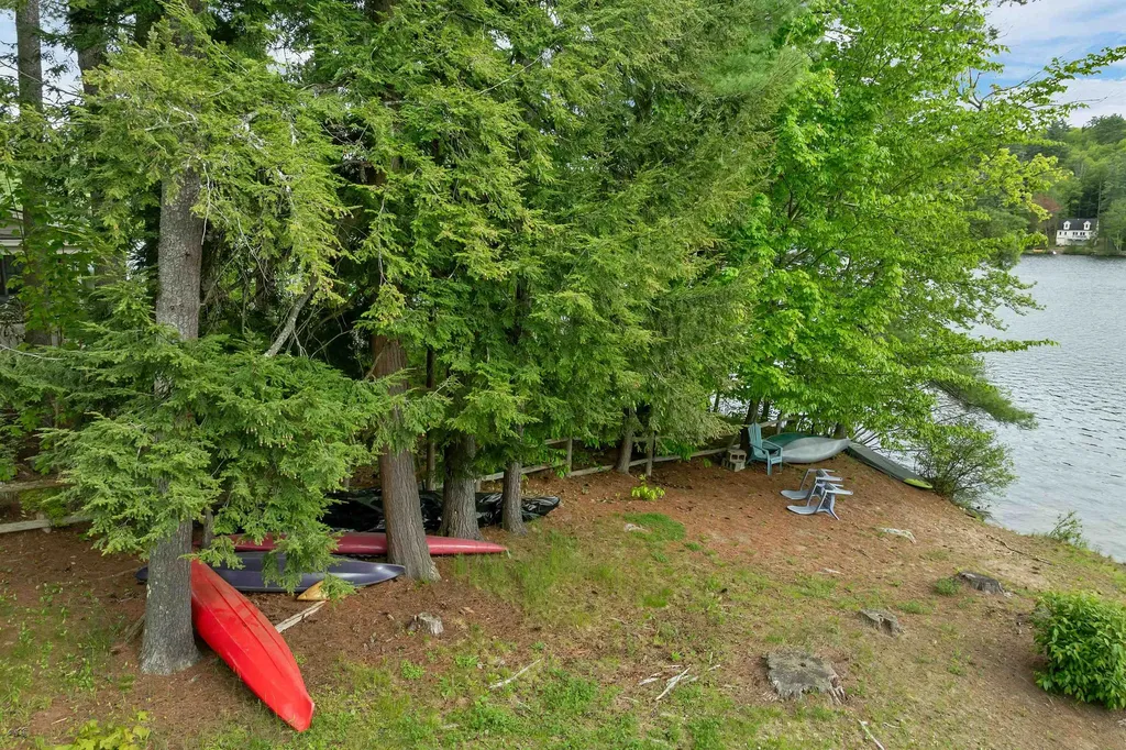 34 Hollings Road Webster NH 03303
