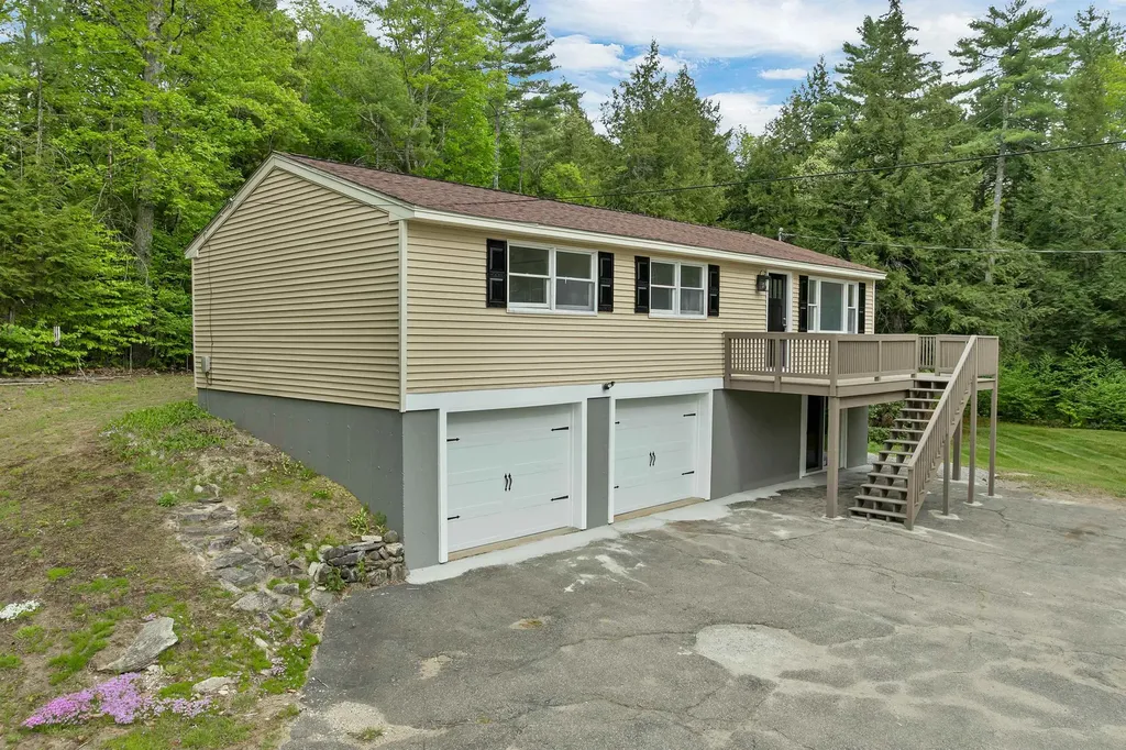 34 Hollings Road Webster NH 03303