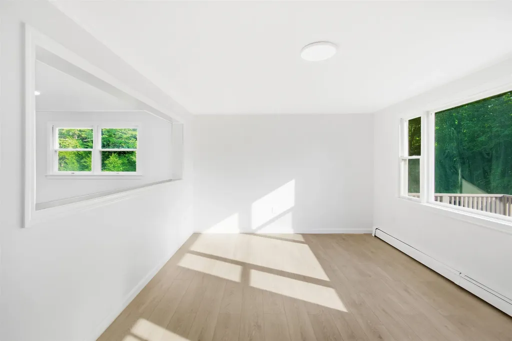 34 Hollings Drive Webster NH 03303