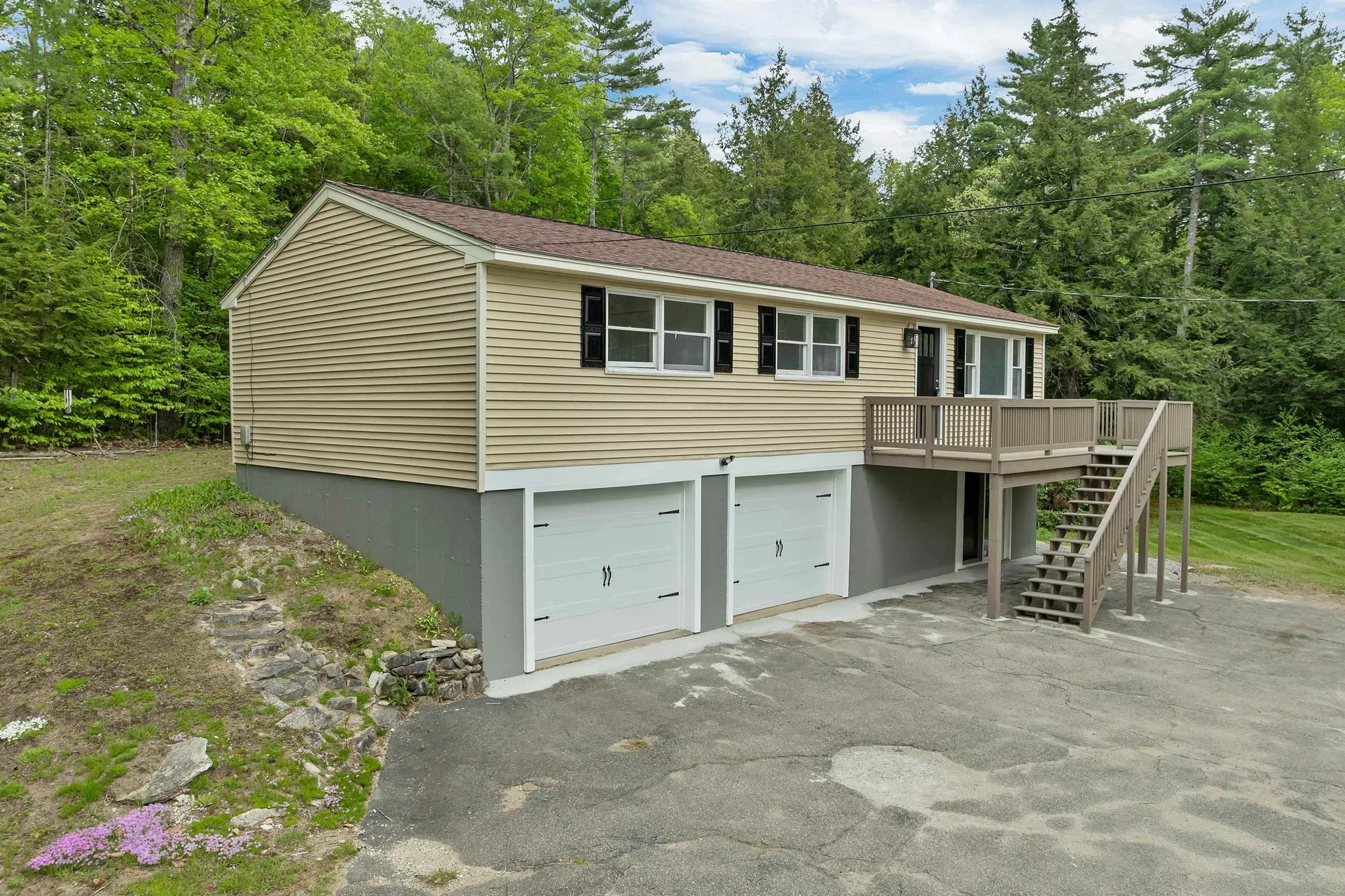 34 Hollings Road Webster NH 03303
