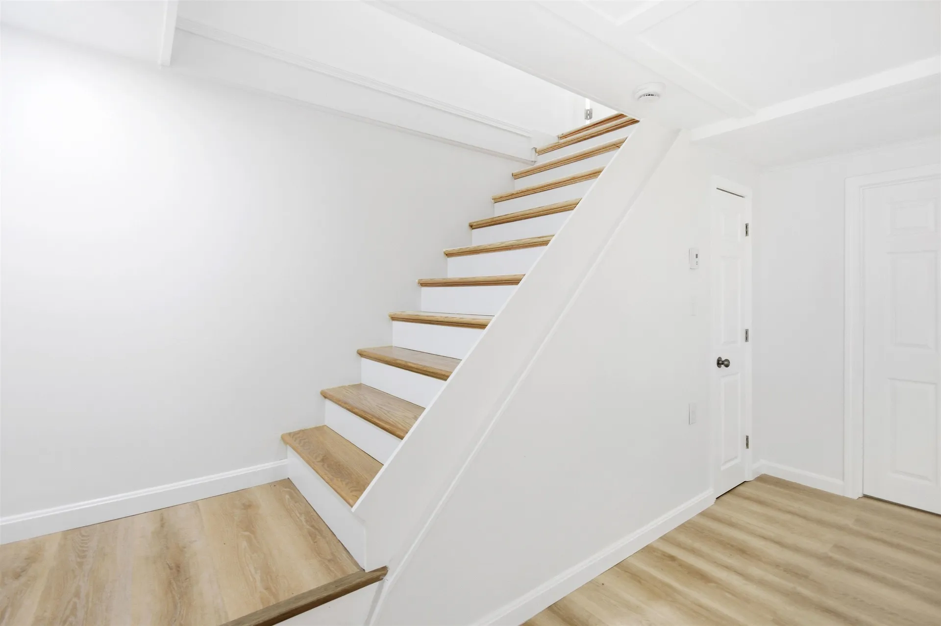 34 Hollings Drive Webster NH 03303