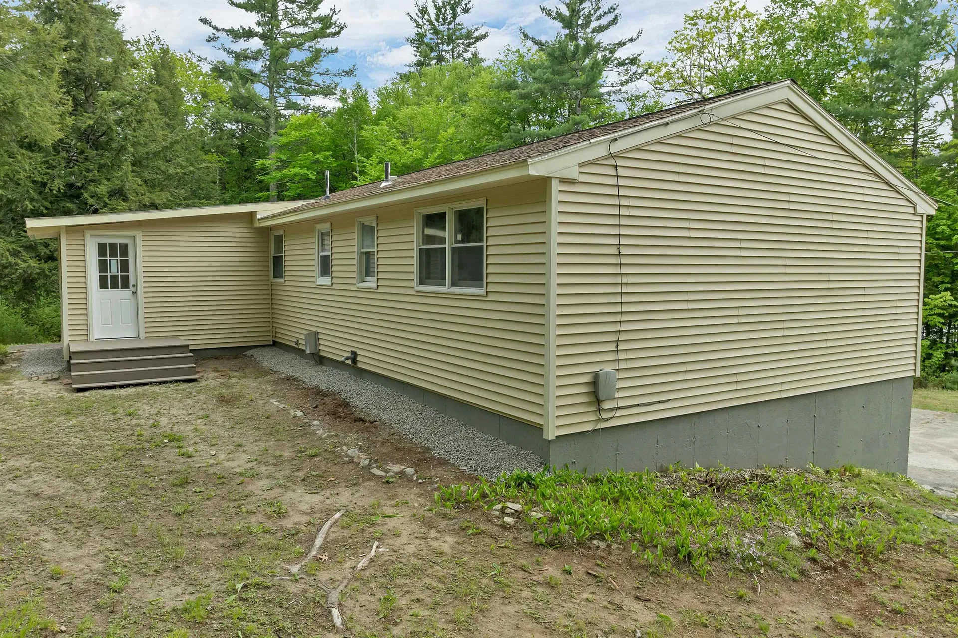34 Hollings Road Webster NH 03303