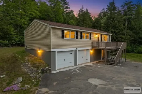 34 Hollings Drive Webster NH 03303