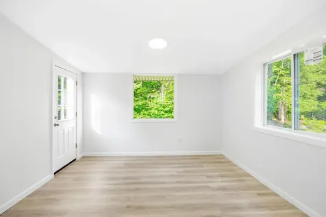 34 Hollings Drive Webster NH 03303