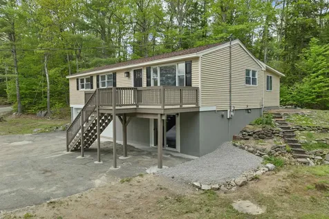34 Hollings Road Webster NH 03303