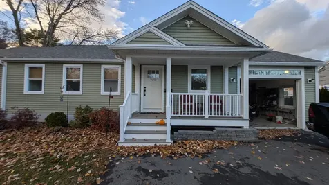 725 Colonial Drive Portsmouth NH 03801