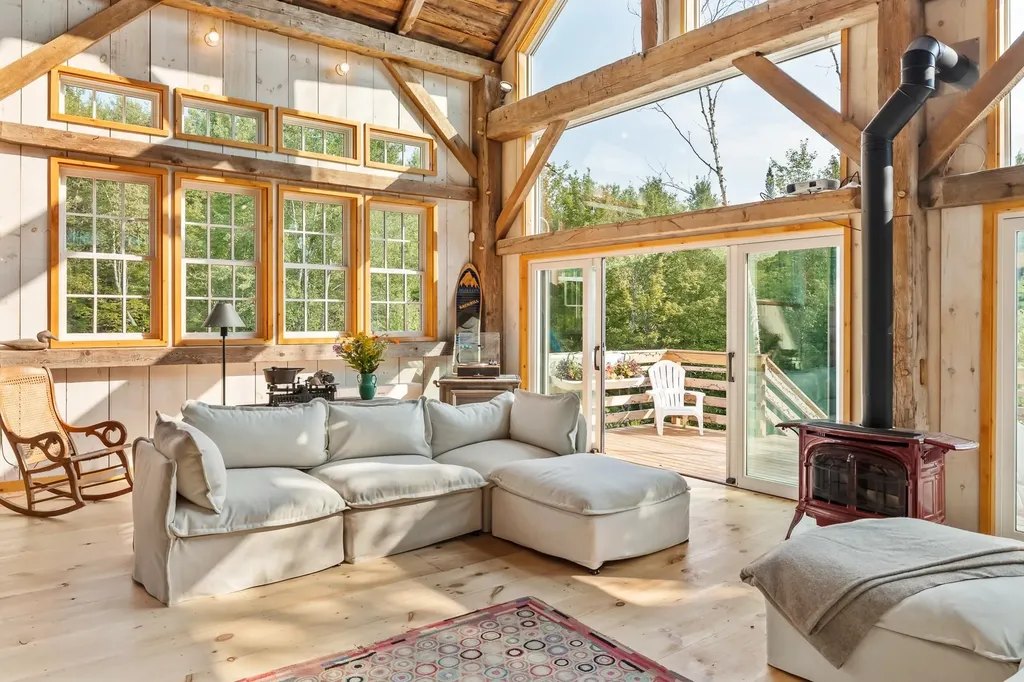 580 Cross Road Londonderry VT 05155