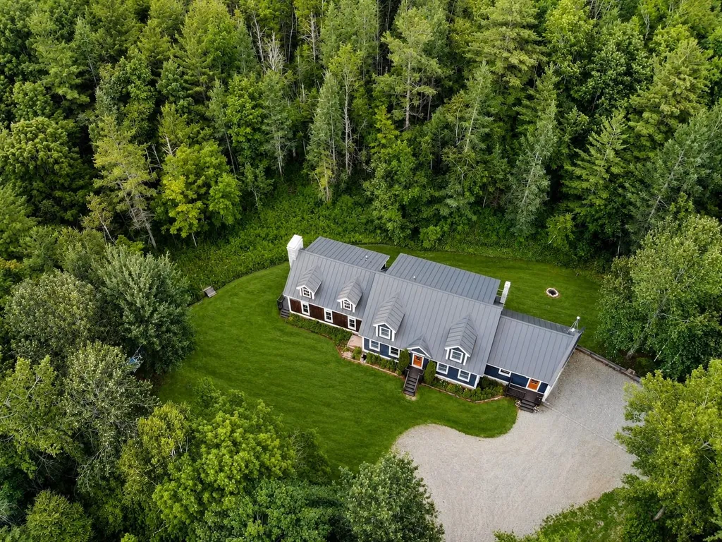 2572 Morse Hill Road Dorset VT 05251