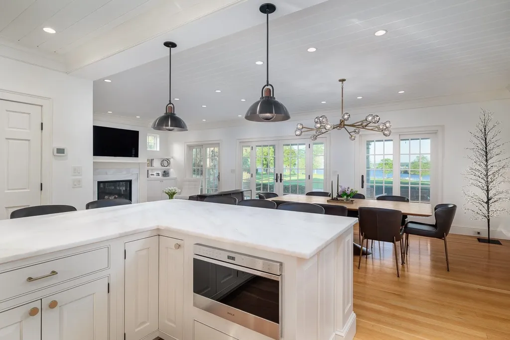 64 Waterview Road Colchester VT 05446